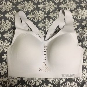 Angel max sports bra size 32DD